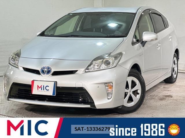 Toyota PRIUS 2015-12 7272738-0