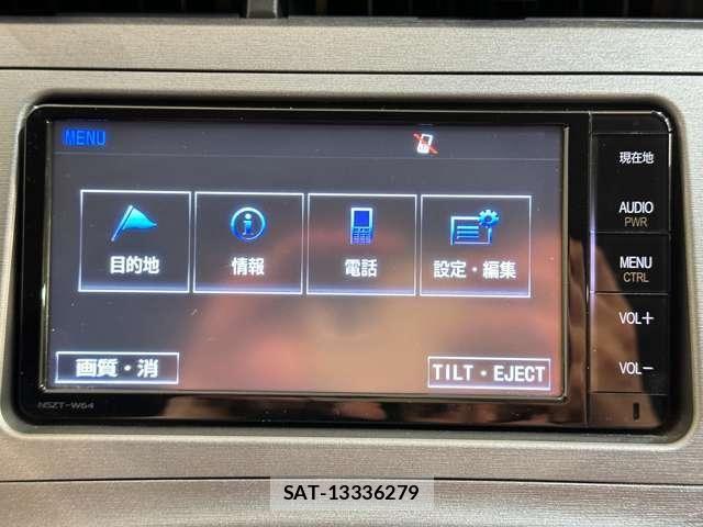Toyota PRIUS 2015-12 7272738-18
