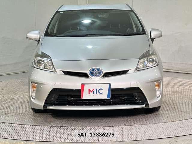 Toyota PRIUS 2015-12 7272738-2