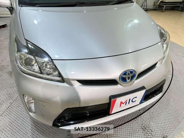 Toyota PRIUS 2015-12 7272738-29