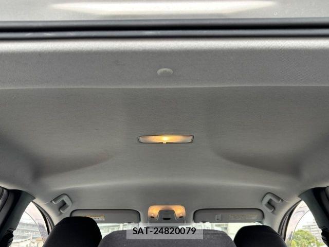 Toyota PRIUS 2018-02 7272726-10