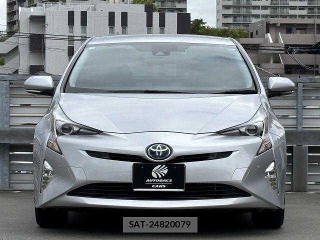 Toyota PRIUS 2018-02 7272726-22