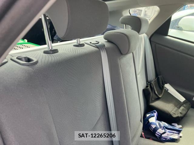 Toyota PRIUS 2010-02 7272739-9