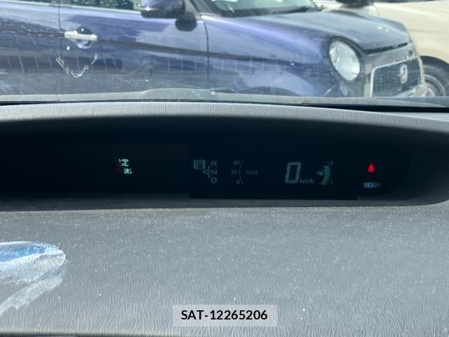 Toyota PRIUS 2010-02 7272739-13