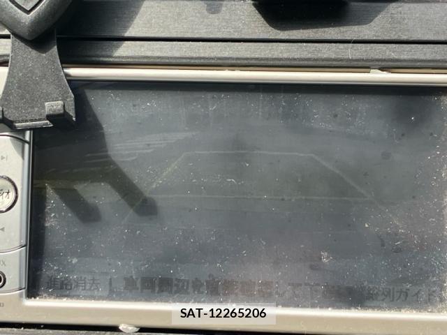 Toyota PRIUS 2010-02 7272739-14