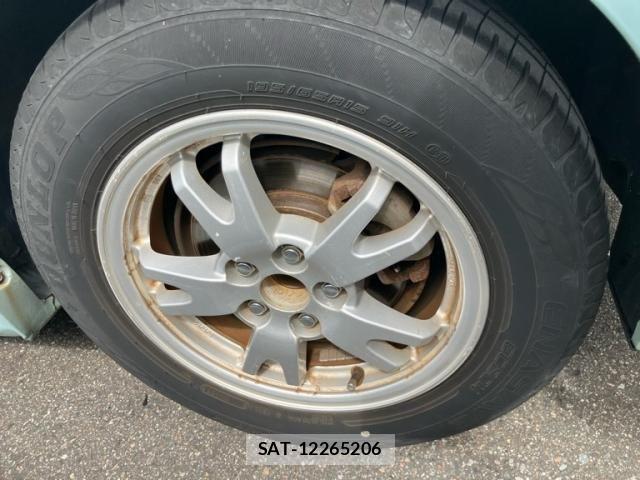 Toyota PRIUS 2010-02 7272739-4