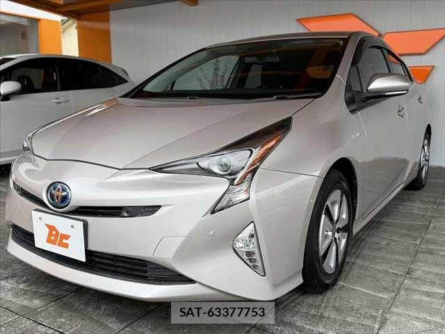 Toyota PRIUS 2017-05 7272729-9
