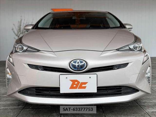 Toyota PRIUS 2017-05 7272729-8