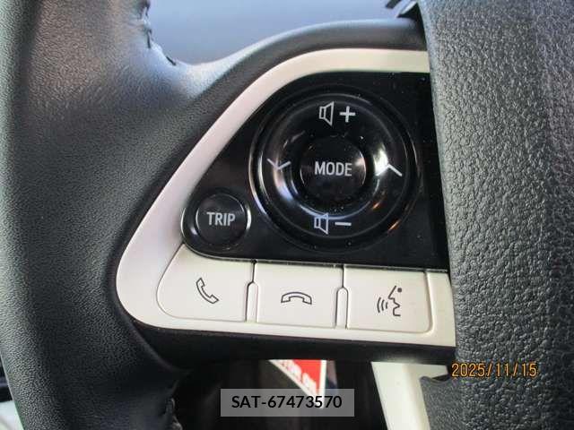 Toyota PRIUS 2016-05 7272720-16