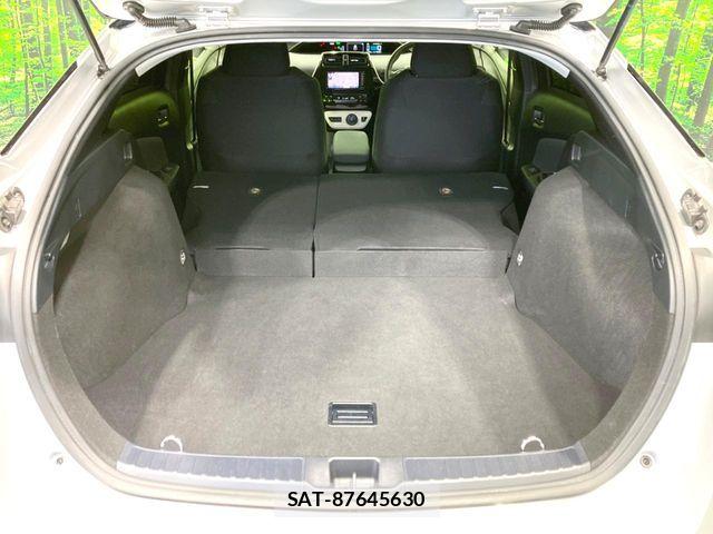 Toyota PRIUS 2017-06 7272728-9