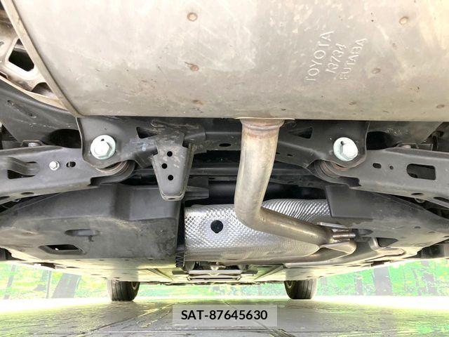 Toyota PRIUS 2017-06 7272728-18