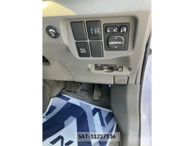 Toyota PRIUS 2009-08 7272742-10