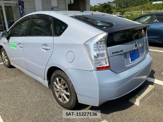 Toyota PRIUS 2009-08 7272742-1