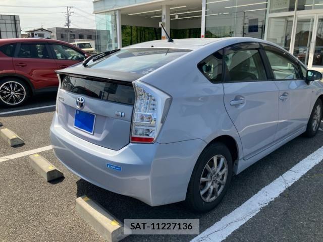Toyota PRIUS 2009-08 7272742-4
