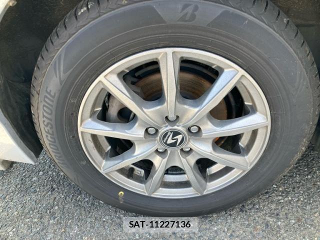 Toyota PRIUS 2009-08 7272742-6