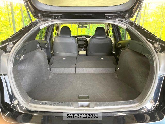 Toyota PRIUS 2017-05 7272719-9