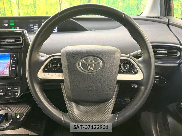Toyota PRIUS 2017-05 7272719-10