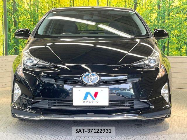 Toyota PRIUS 2017-05 7272719-13