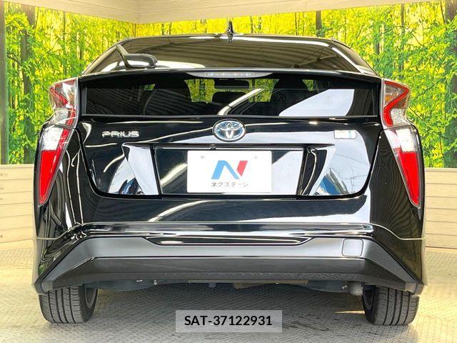Toyota PRIUS 2017-05 7272719-14