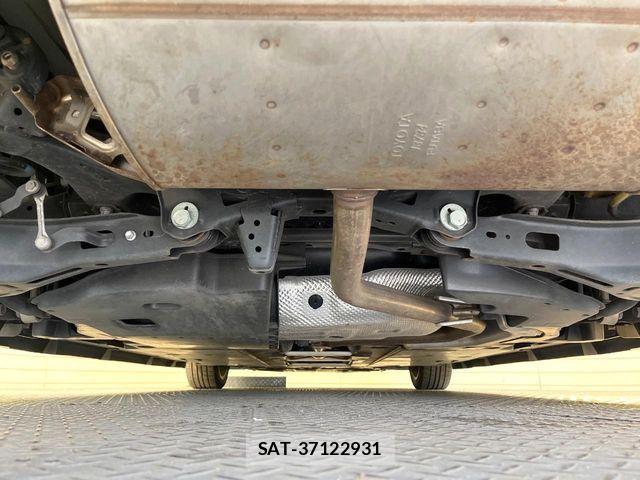 Toyota PRIUS 2017-05 7272719-18