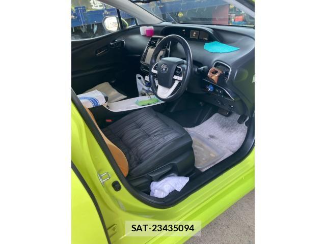 Toyota PRIUS 2016-07 7272734-10