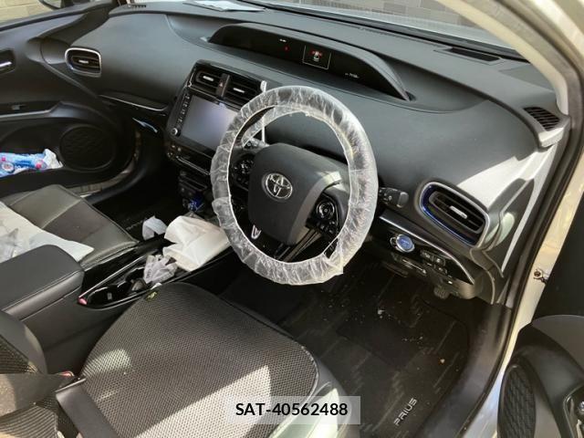 Toyota PRIUS 2021-09 7272717-5