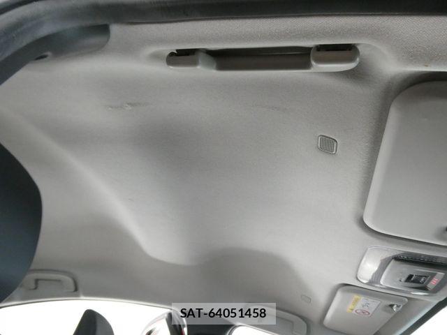 Toyota PRIUS 2023-04 7272721-28