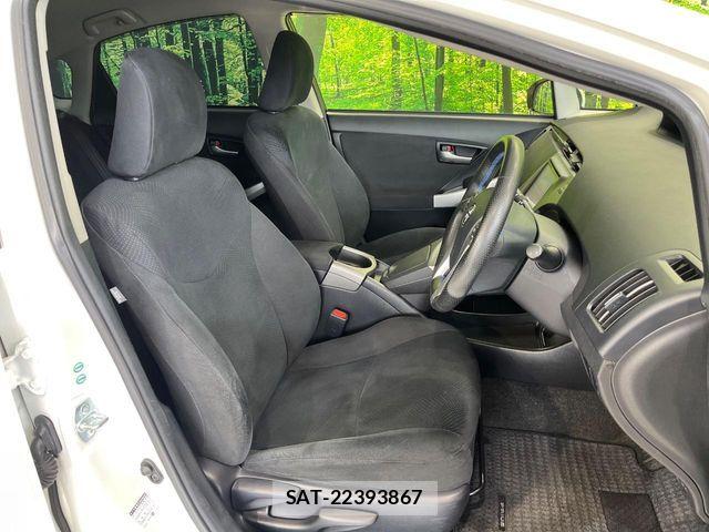 Toyota PRIUS 2015-05 7272730-9