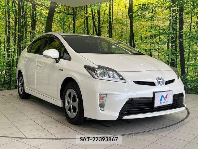 Toyota PRIUS 2015-05 7272730-15