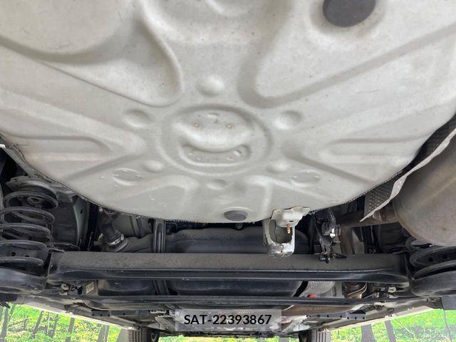 Toyota PRIUS 2015-05 7272730-18