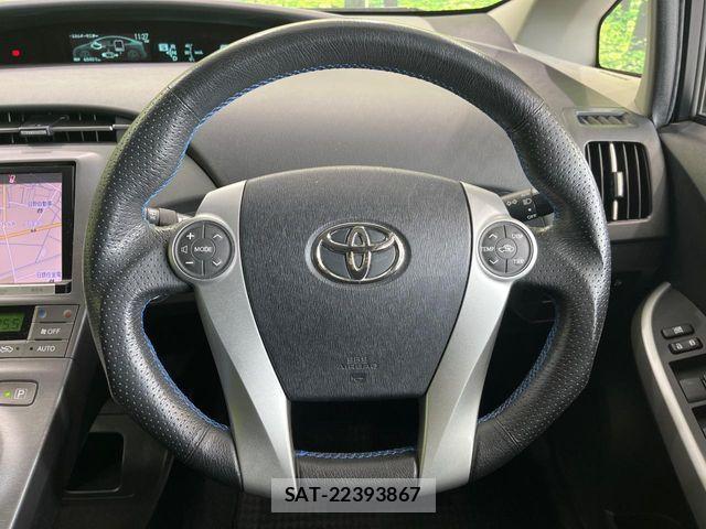 Toyota PRIUS 2015-05 7272730-6