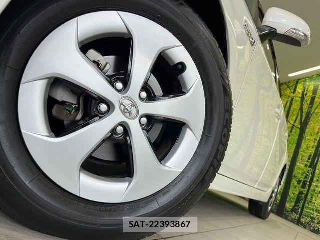 Toyota PRIUS 2015-05 7272730-8
