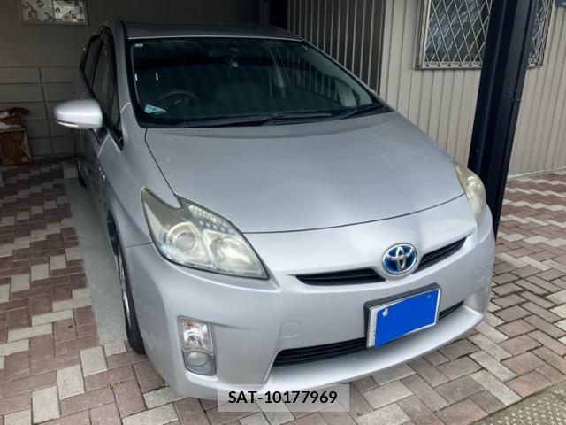 Toyota PRIUS 2011-04 7272741-1