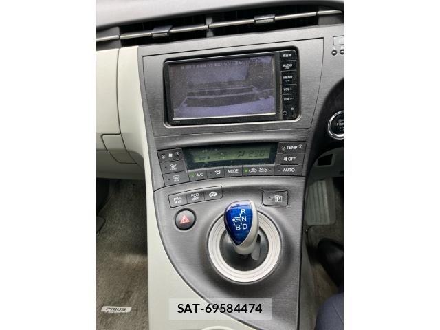 Toyota PRIUS 2010-03 7272736-20
