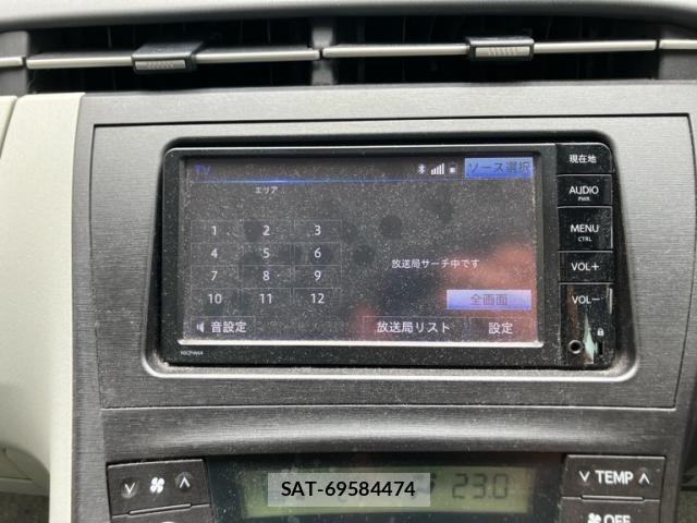 Toyota PRIUS 2010-03 7272736-22