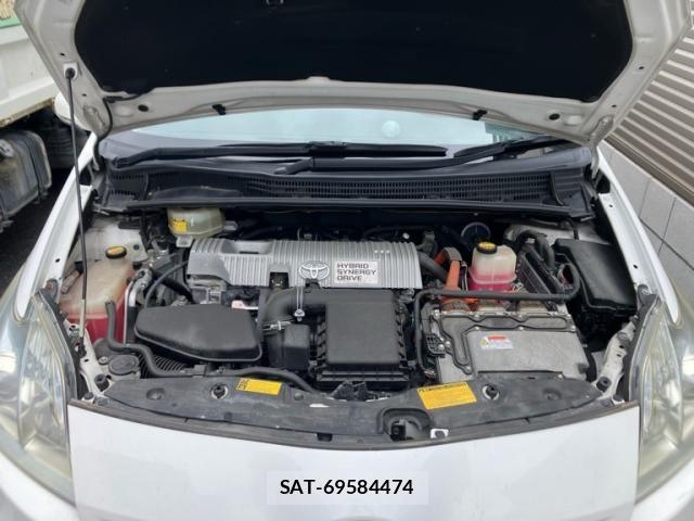 Toyota PRIUS 2010-03 7272736-23