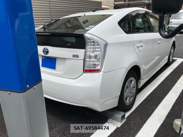 Toyota PRIUS 2010-03 7272736-4