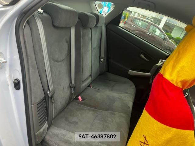Toyota PRIUS 2009-06 7272740-11