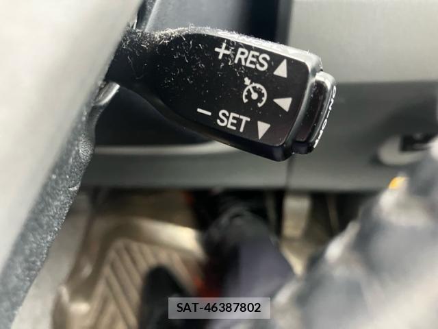 Toyota PRIUS 2009-06 7272740-17