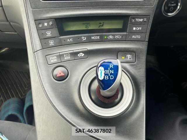 Toyota PRIUS 2009-06 7272740-19