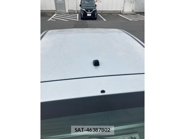 Toyota PRIUS 2009-06 7272740-3