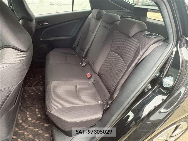 Toyota PRIUS 2016-04 7272723-5