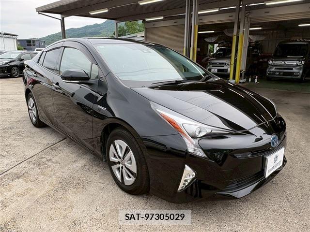 Toyota PRIUS 2016-04 7272723-8