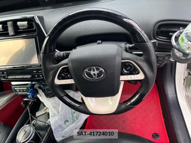 Toyota PRIUS 2017-01 7272733-9