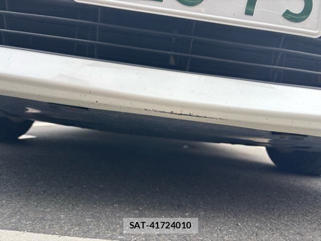 Toyota PRIUS 2017-01 7272733-29