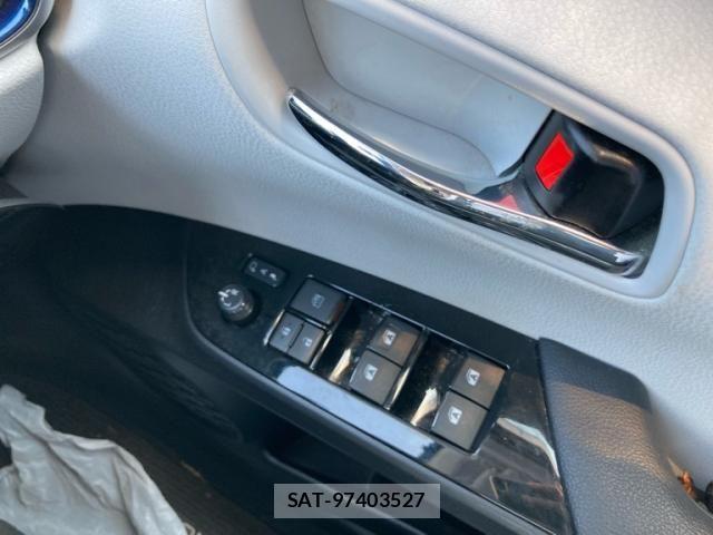 Toyota PRIUS 2016-01 7329449-17