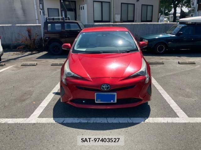 Toyota PRIUS 2016-01 7329449-1