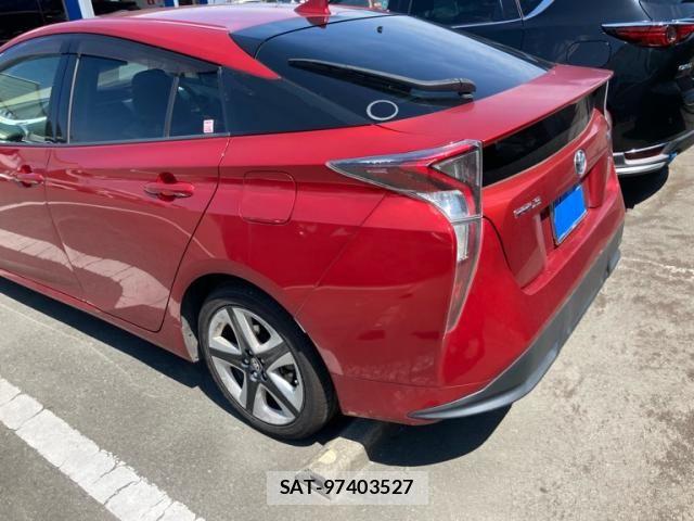 Toyota PRIUS 2016-01 7329449-4