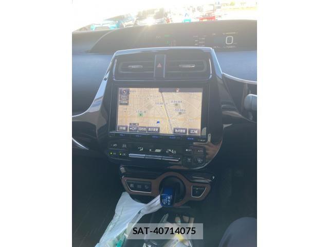 Toyota PRIUS 2016-11 7329444-15