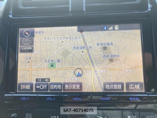 Toyota PRIUS 2016-11 7329444-16